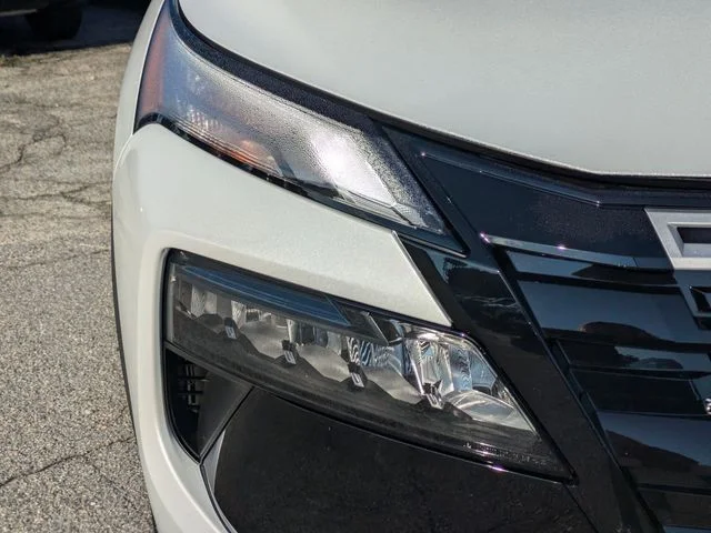 New 2026 Everest White Pearl TriCoat Nissan Rock Creek® image 10