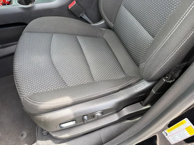 Used 2022 Black GMC SLE image 19