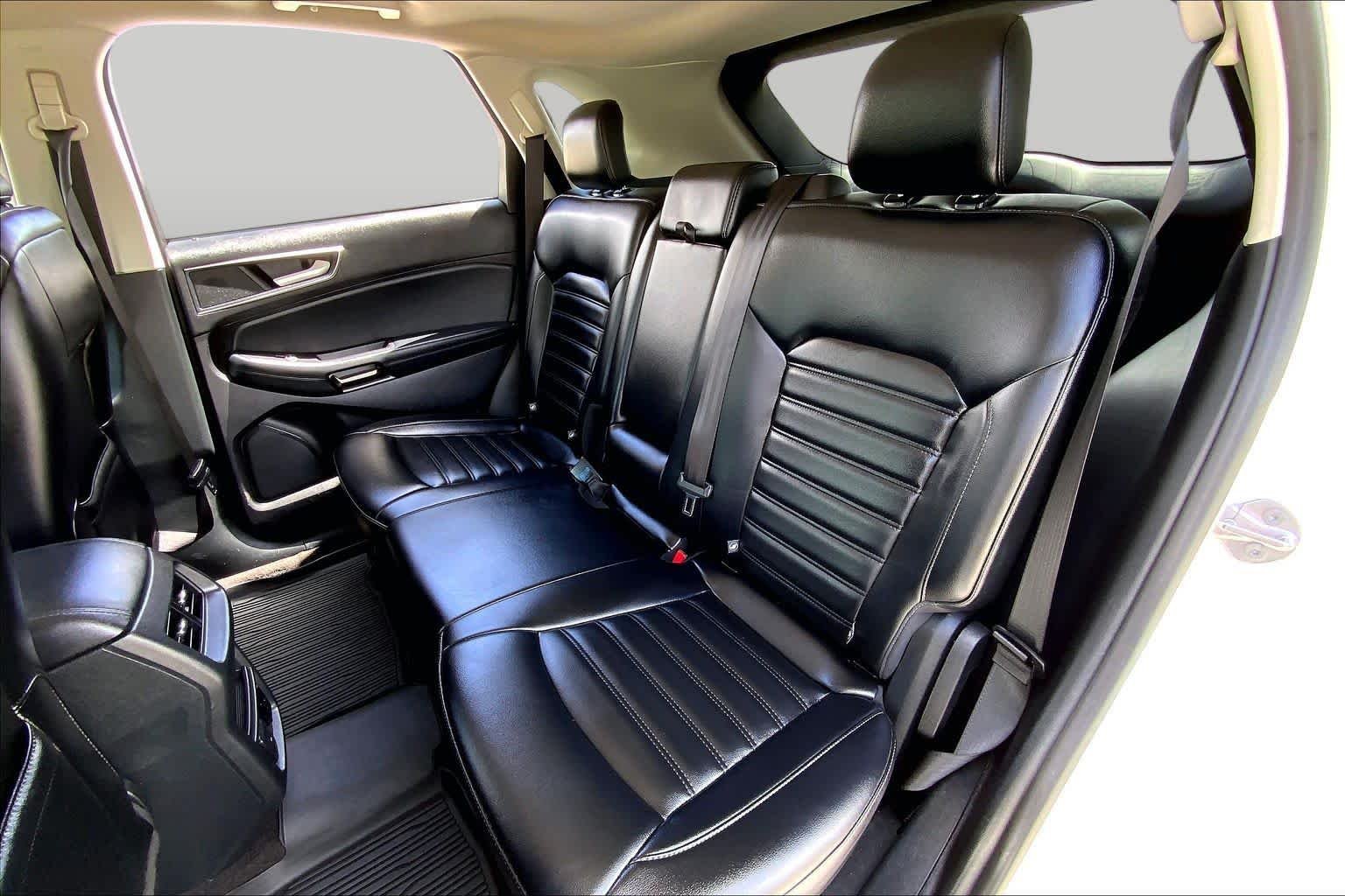 Used 2020 Star White Metallic Tri-Coat Ford SEL image 20