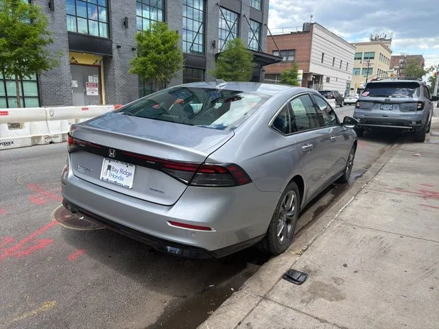 Used 2023 Gray Honda EX-L image 4