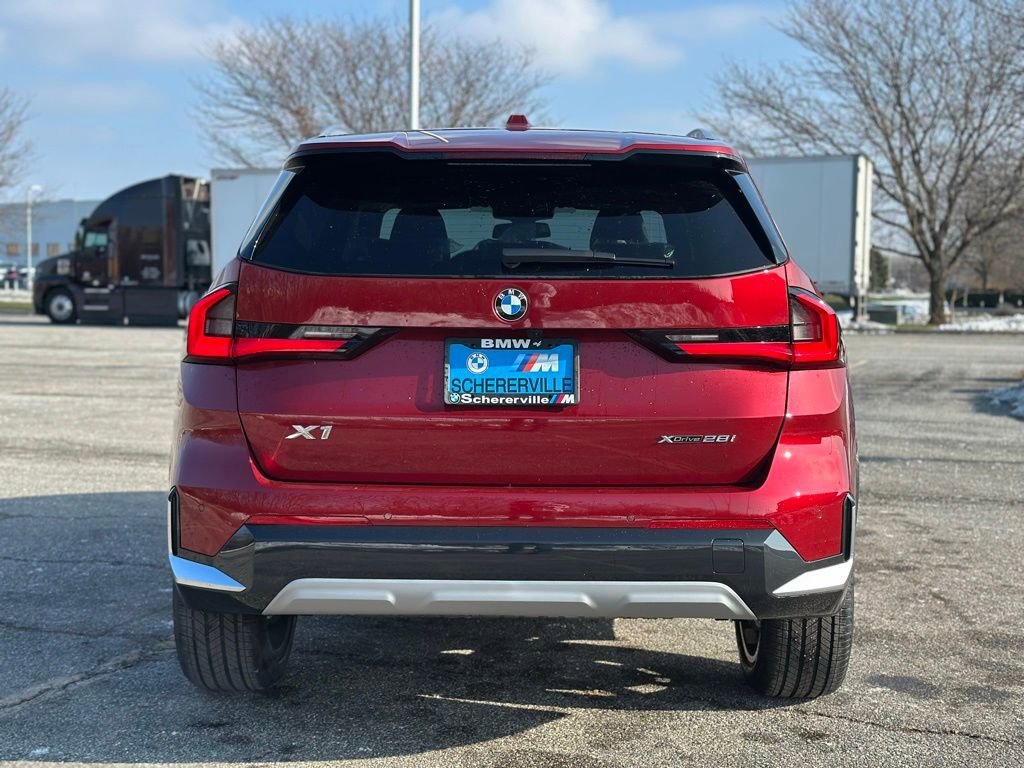 New 2026 Vegas Red Metallic BMW xDrive28i image 6