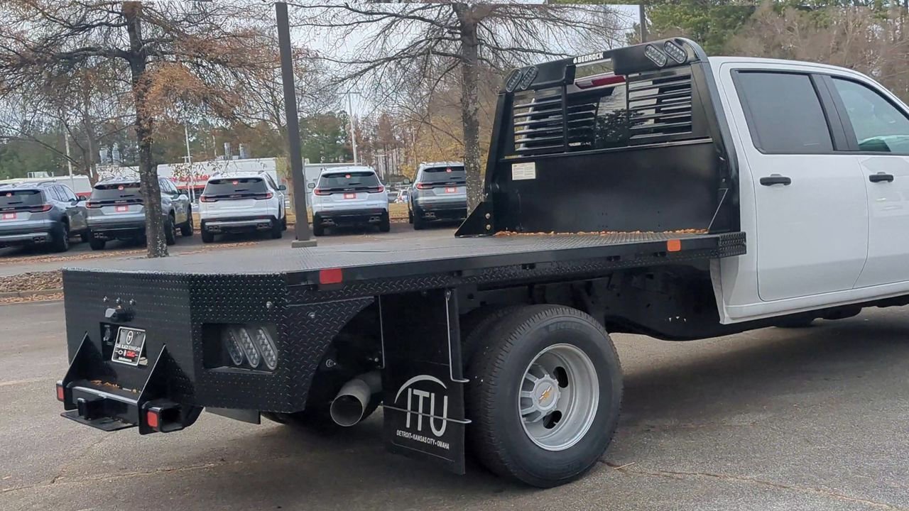 2025 Chevrolet Silverado 3500 HD Work Truck - Photo 8