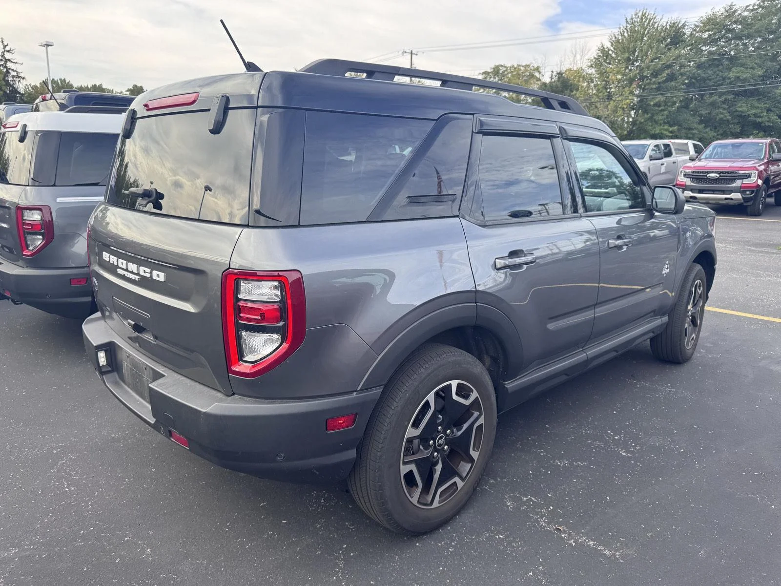 Used 2022 Carbonized Gray Ford Outer Banks image 4