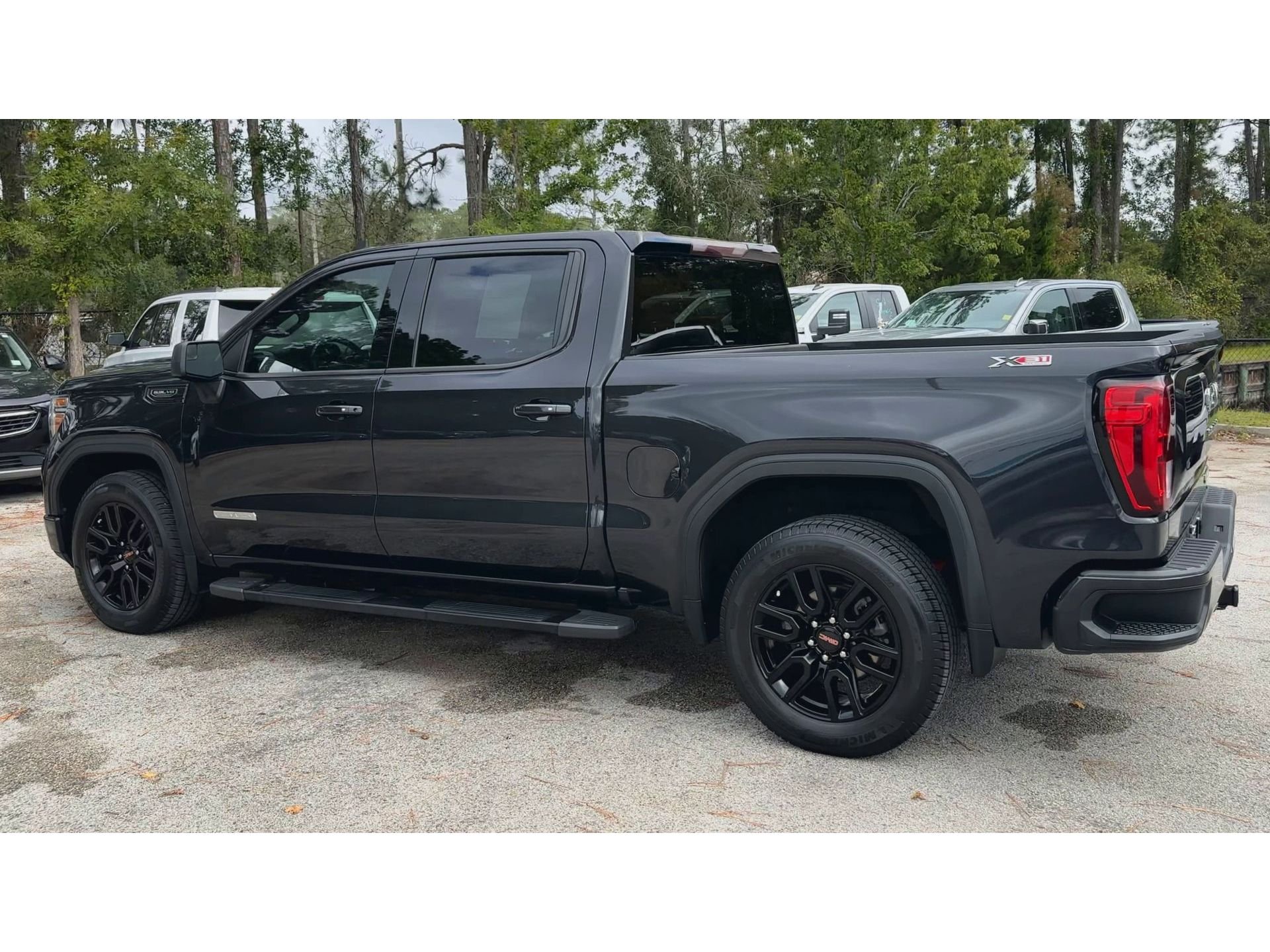 Certified Used 2020 CARBON BLACK METALLIC GMC Elevation image 6