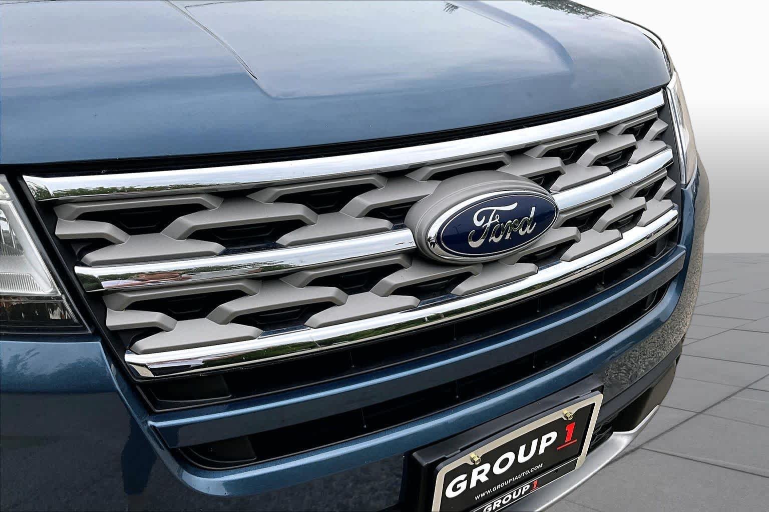 Used 2018 Blue Metallic Ford XLT image 32