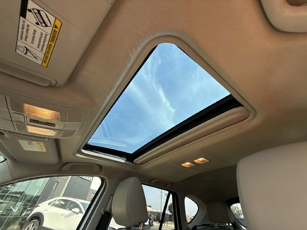 Used 2015 White Mazda Grand Touring image 21