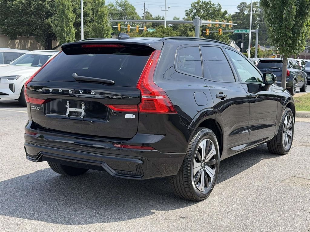 Used 2024 Black Volvo T8 Plus Dark Theme image 20