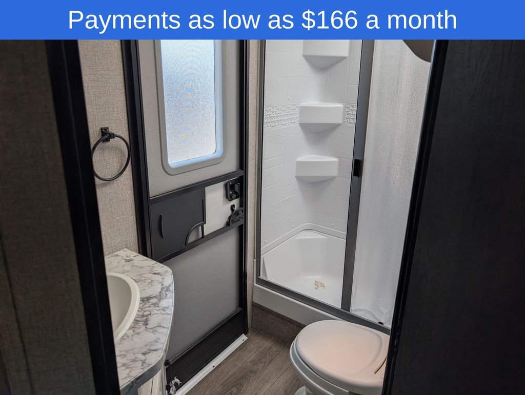 Used 2021 White Jayco Camper image 8