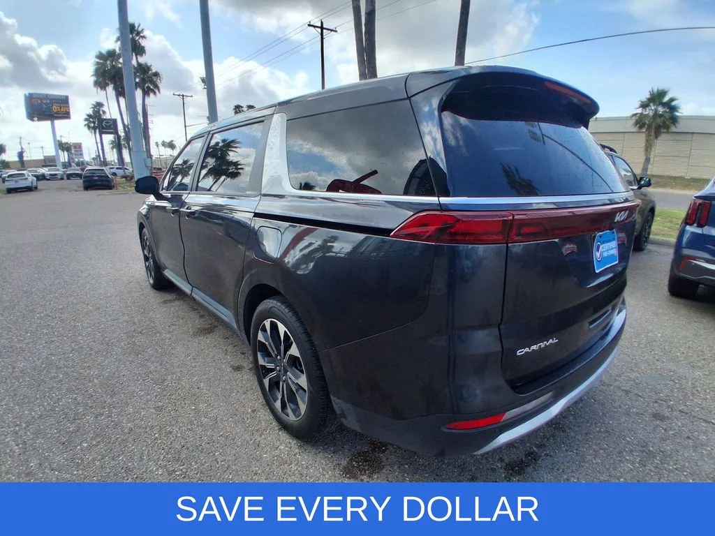 Used 2024 Gray Kia EX image 5