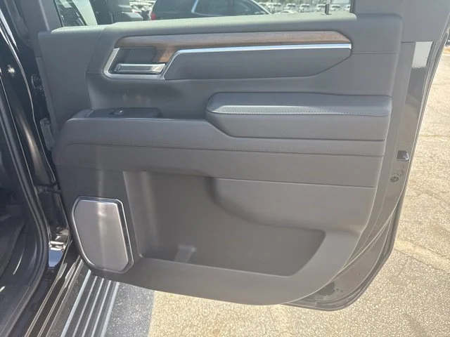 2025 Chevrolet Silverado 2500HD High Country - Photo 30