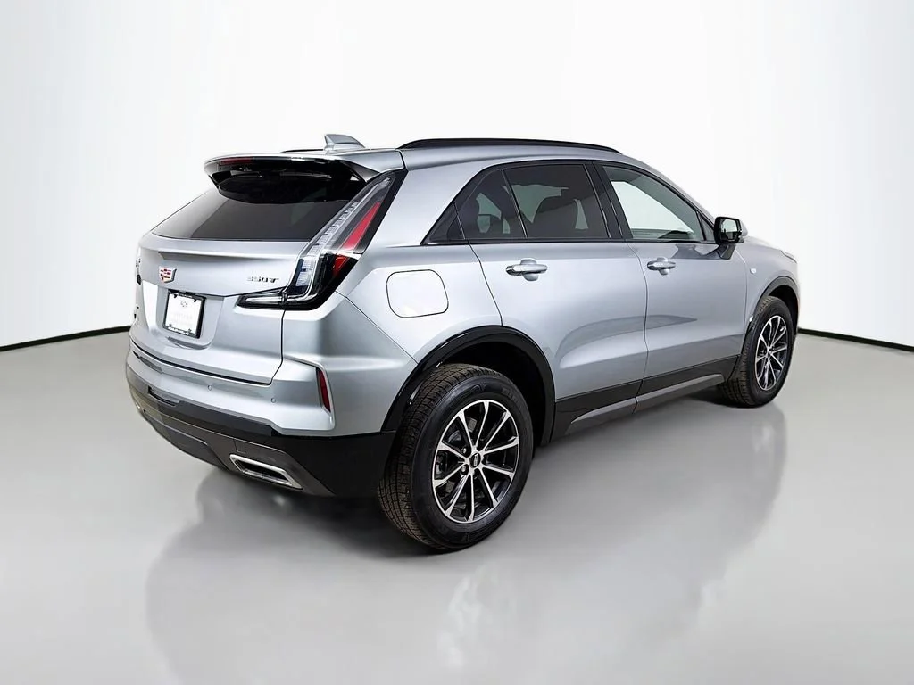 2024 Cadillac XT4 Sport - Photo 6