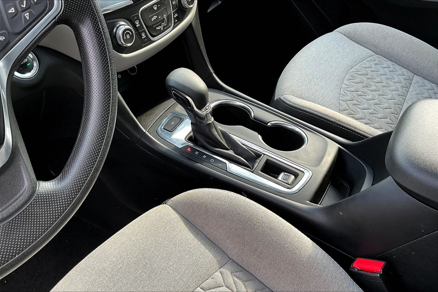 Used 2022 Black Chevrolet LS image 17