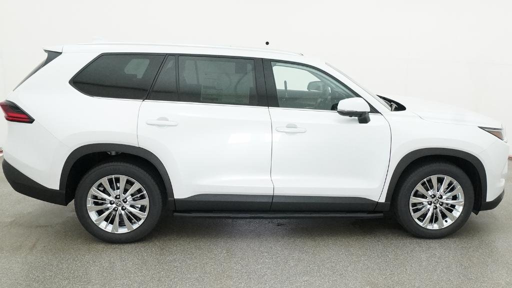 New 2026 Wind Chill Pearl Toyota Platinum image 8