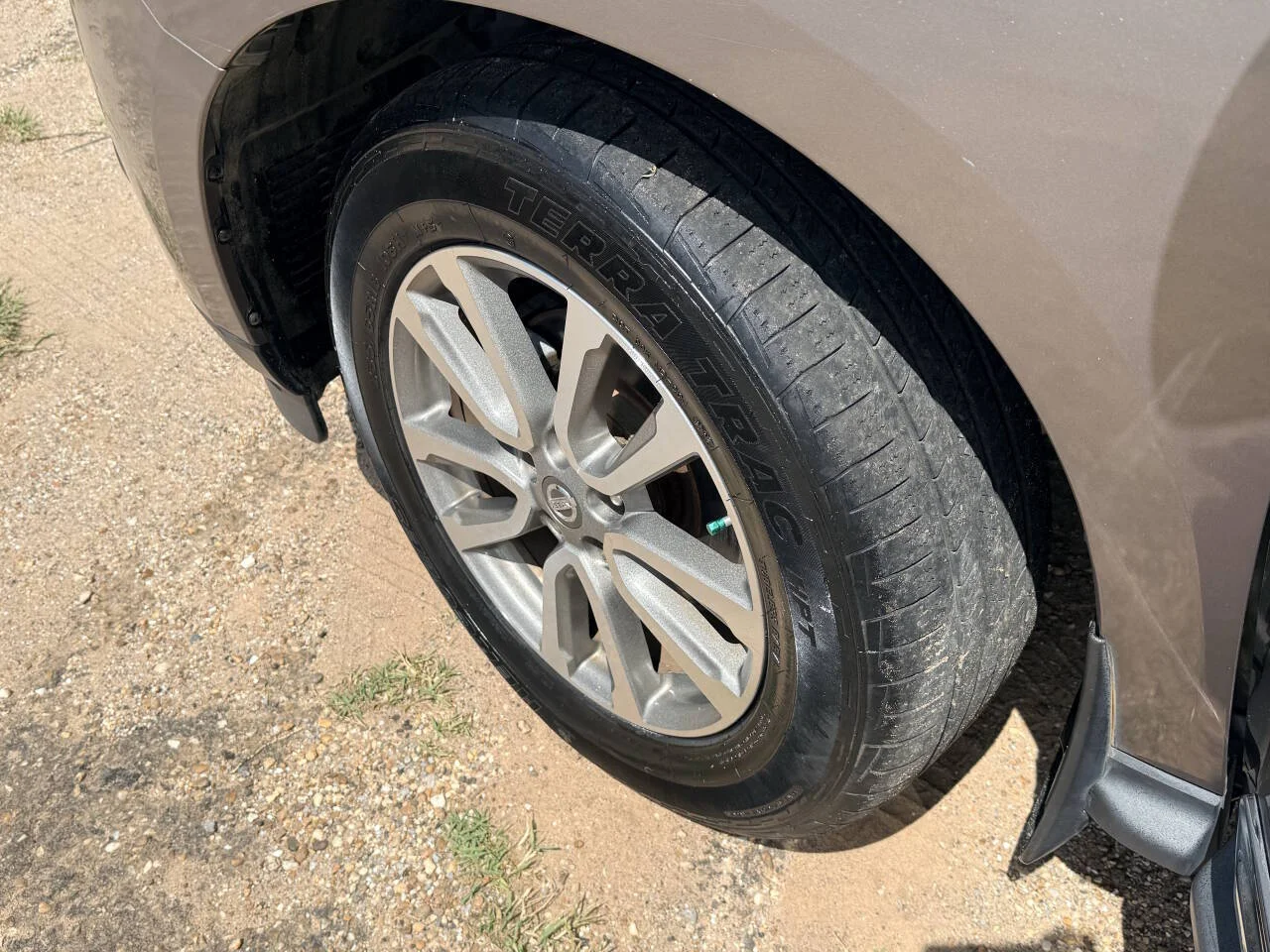 Used 2014 Tan Nissan SL 4dr SUV image 10