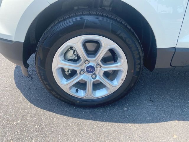 Used 2021 White Ford SE image 10