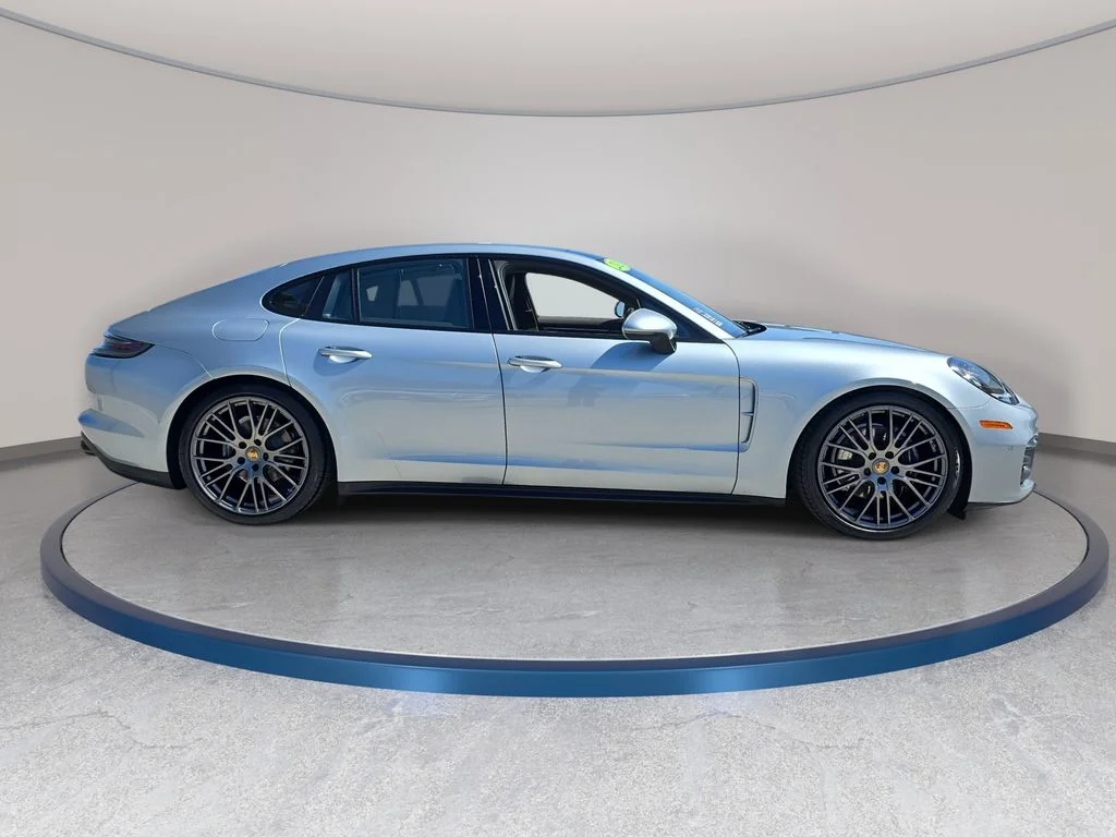 Used 2023  Porsche Platinum Edition image 5
