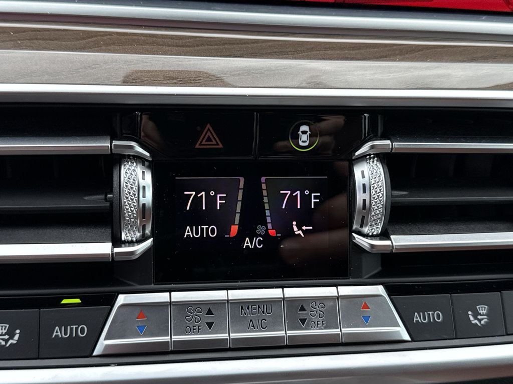 Used 2019 Sunstone Metallic BMW xDrive40i image 19