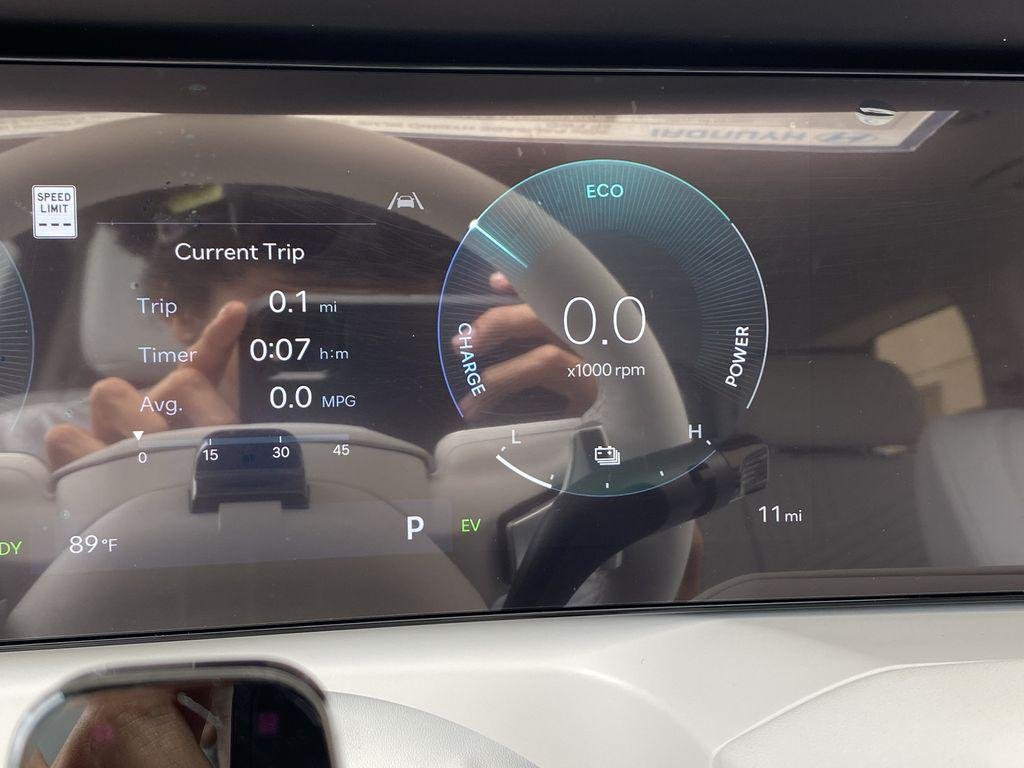New 2026 Pacific Sapphire Hyundai Blue SEL 8P image 39
