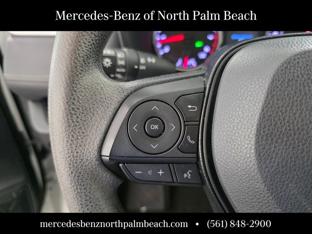 Used 2021 White Toyota XLE image 18