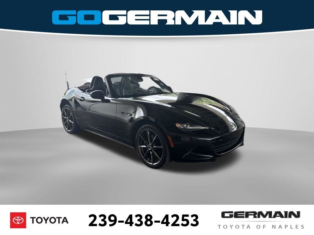 Used 2018 Black Mazda Grand Touring Clean Carfax, Local Trade In. image 10