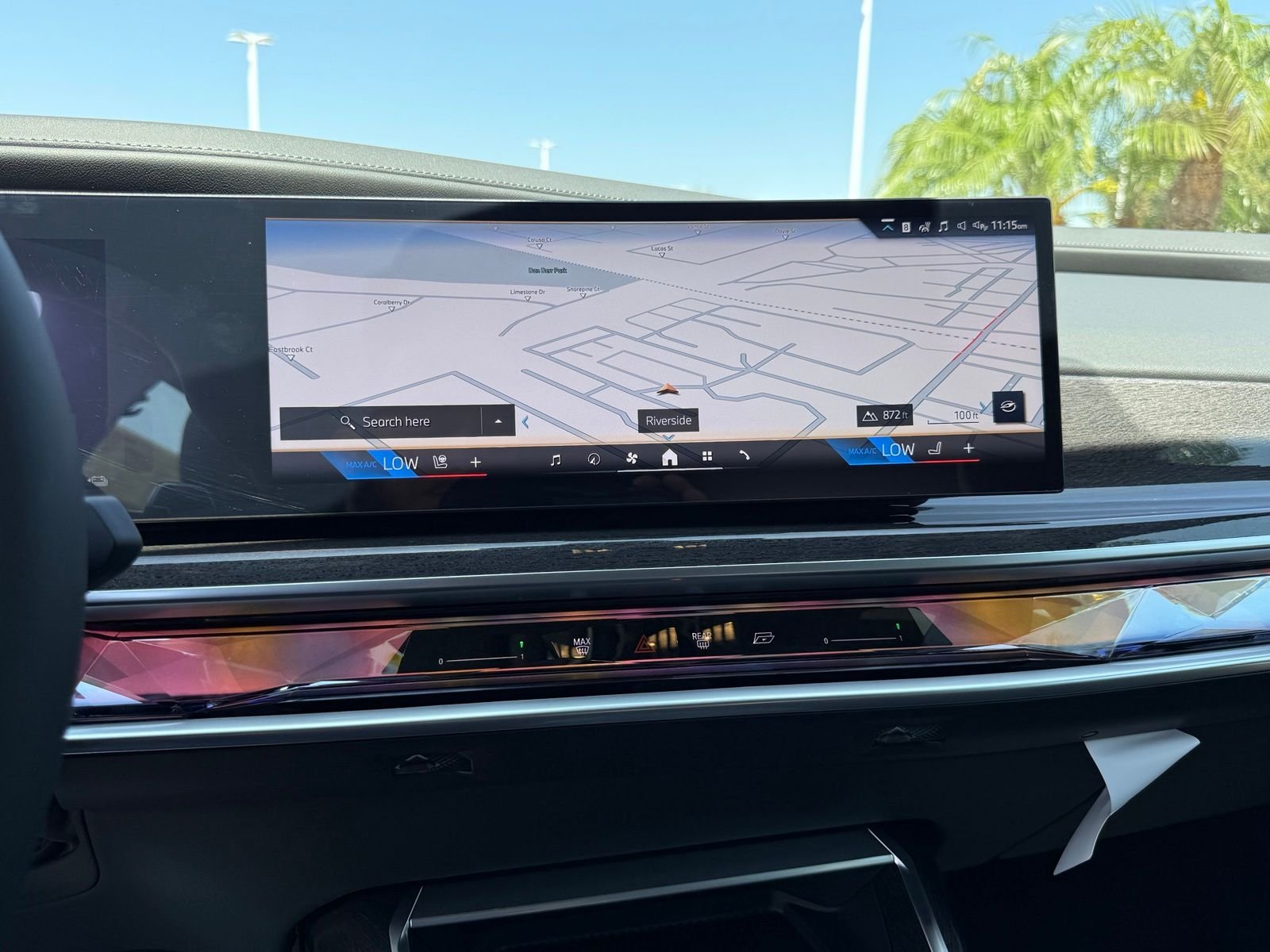New 2026 Alpine White BMW 750e xDrive image 28