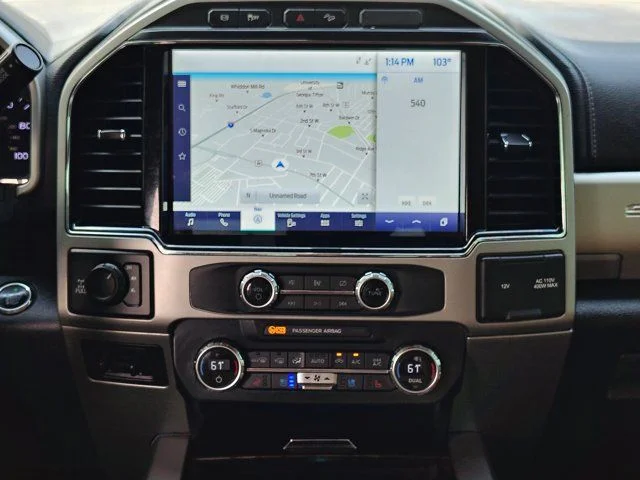 Used 2022 Oxford White Ford Lariat image 16