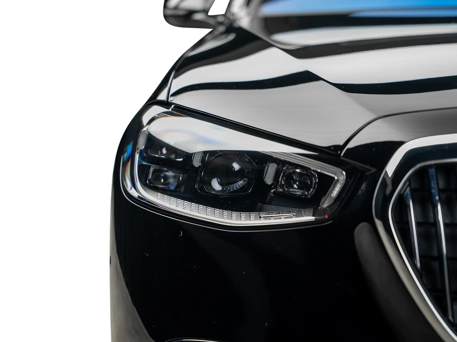 Used 2024 Black Mercedes-Benz Maybach S 580 image 3