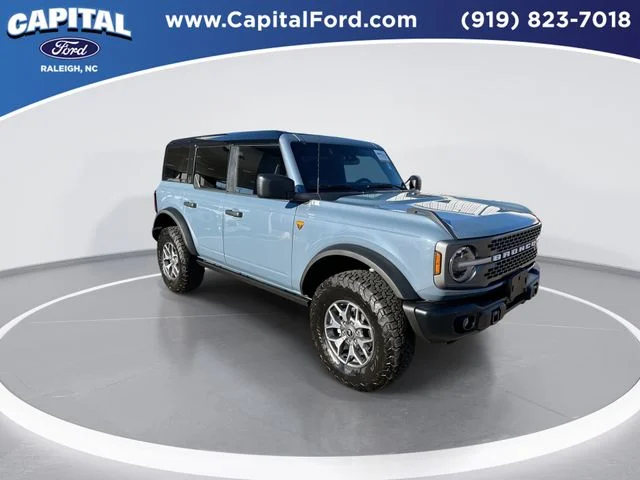 Used 2025 Gray Ford Badlands image 2