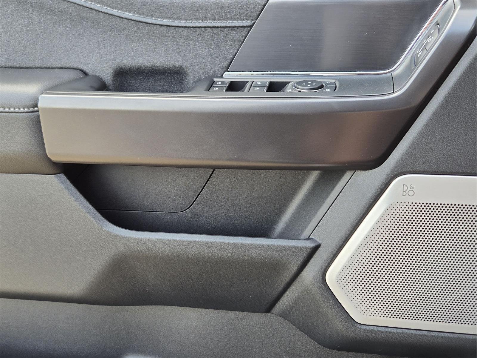 New 2026 Carbonized Gray Metallic Ford Lariat® image 15