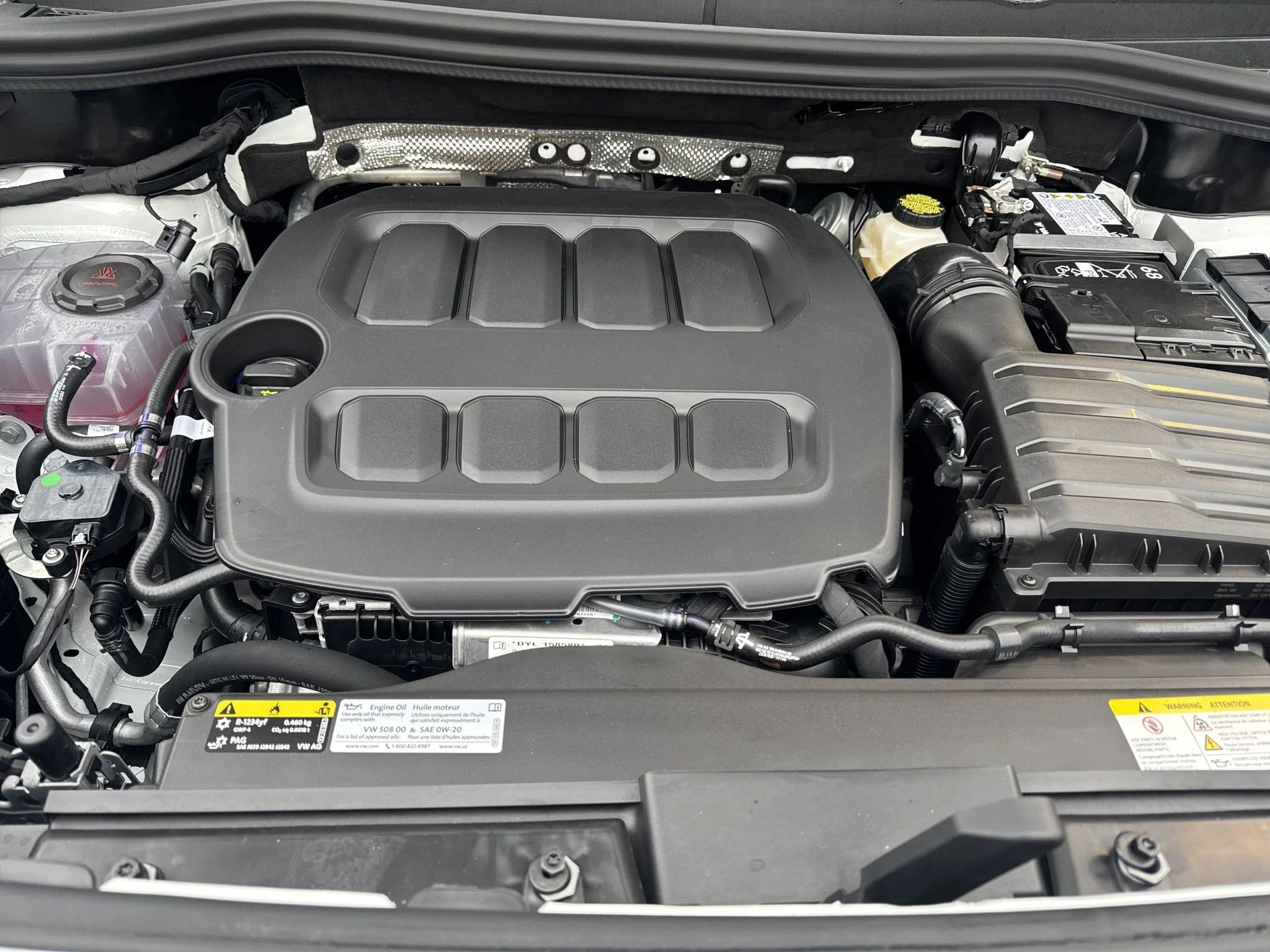 New 2026 Pure White Volkswagen SE image 34