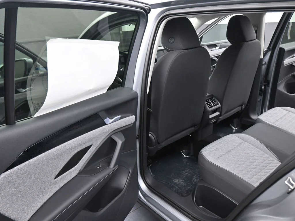 2026 Volkswagen Tiguan S - Photo 40