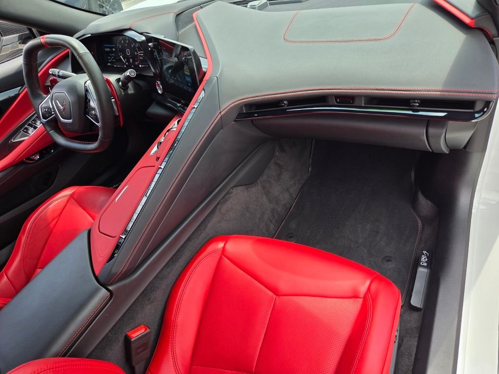 Used 2024 White Chevrolet Stingray image 15