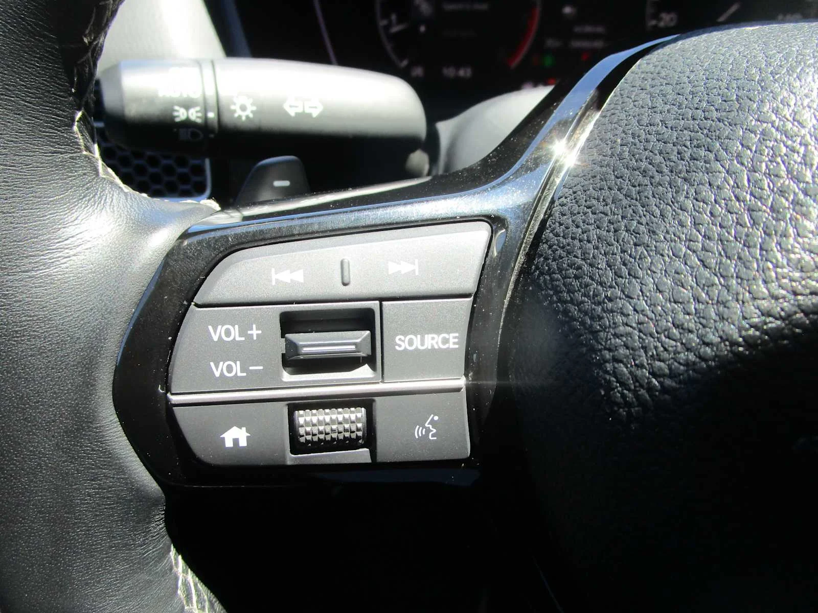 Used 2024 Lunar Silver Metallic Honda Sport image 30