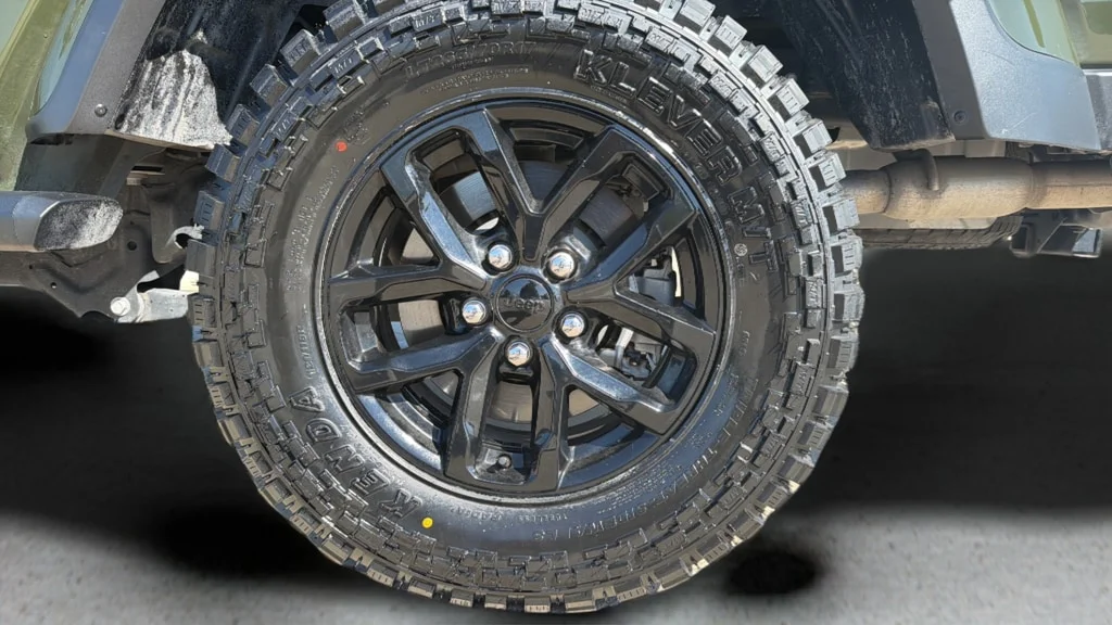 Used 2023 Sarge Green Jeep Sport image 27