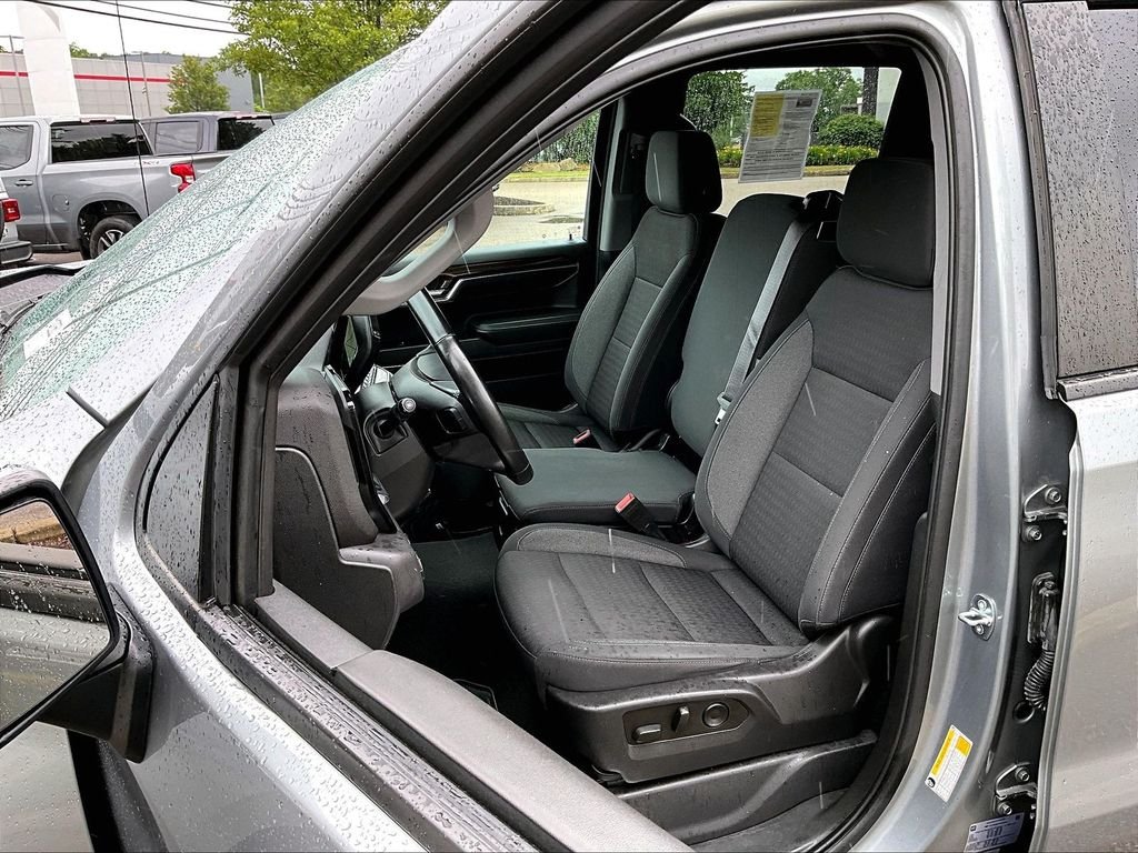 Used 2023 Gray Chevrolet LT image 10