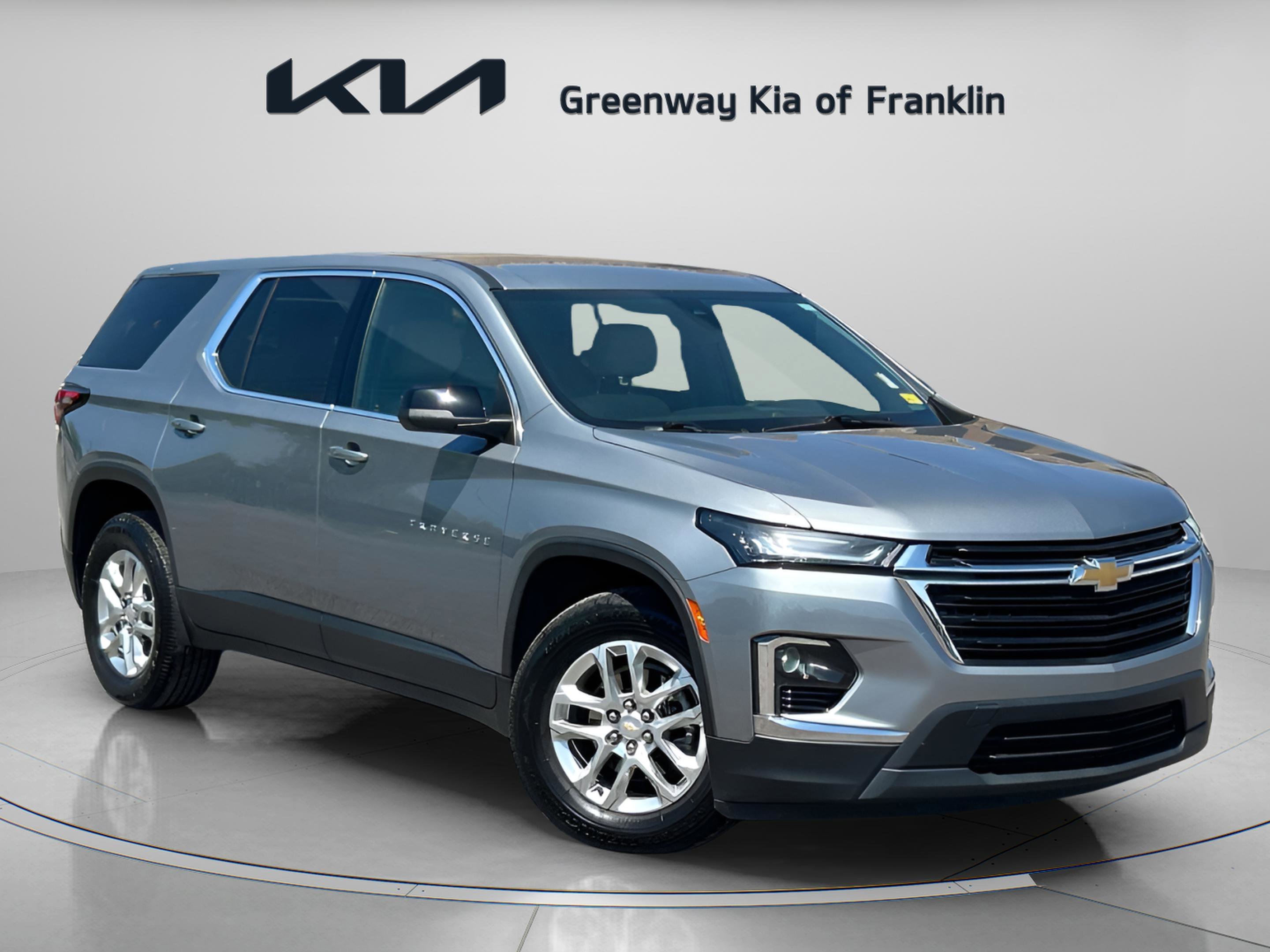 2023 Chevrolet Traverse FWD LS's photo