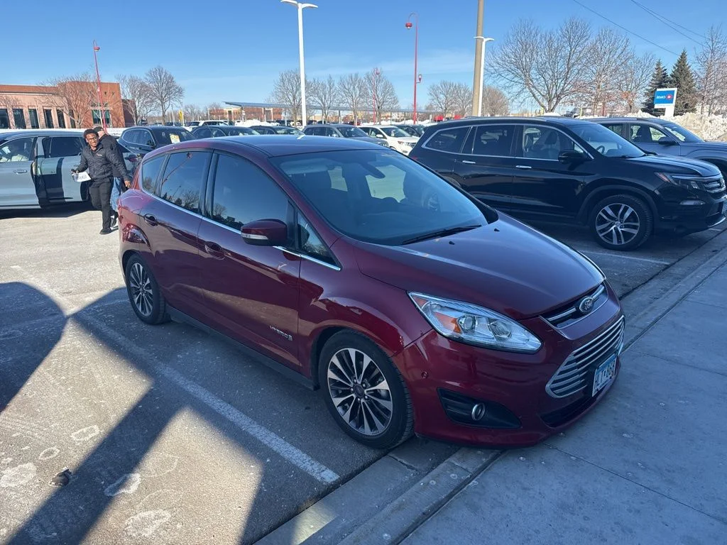 2017 Ford C-Max Hybrid Titanium's photo