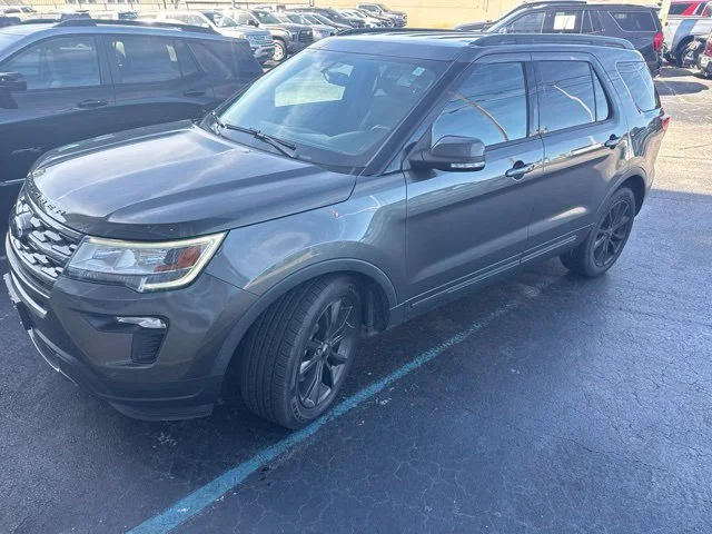 Used 2019 Gray Ford XLT image 2