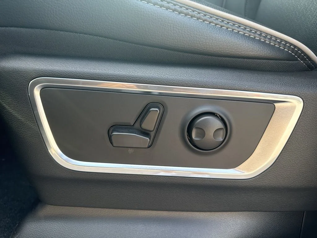 2026 RAM 1500 Laramie - Photo 19