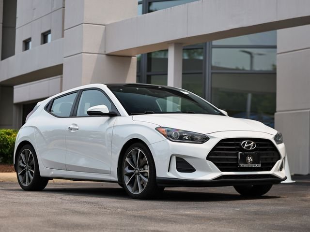 Used 2019 Chalk White Hyundai 2.0 Premium image 1