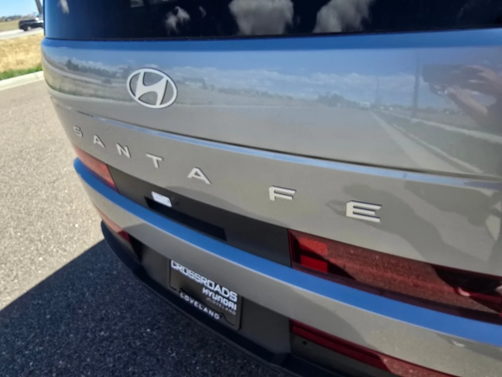 Used 2026 Shimmering Silver Hyundai SE image 11