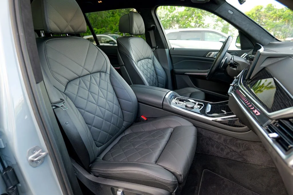 Used 2024 Brooklyn Gray Metallic BMW xDrive40i image 42