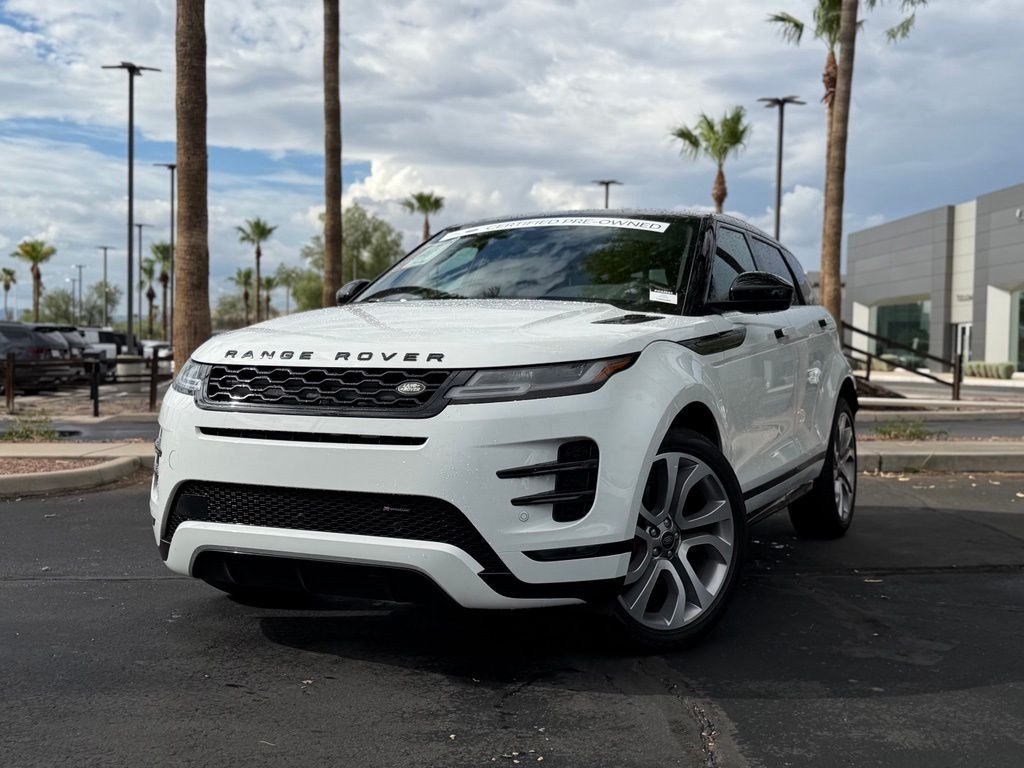 Used 2023  Land Rover R-Dynamic SE image 1