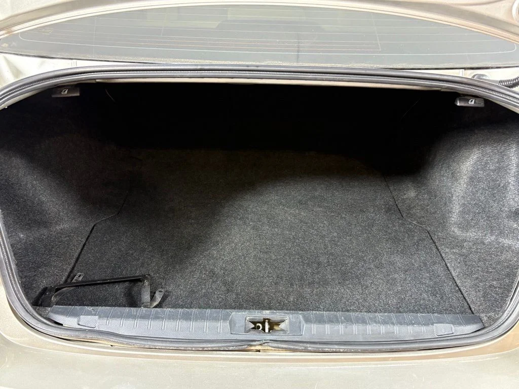 Used 2018 Gray Subaru 2.5i image 11