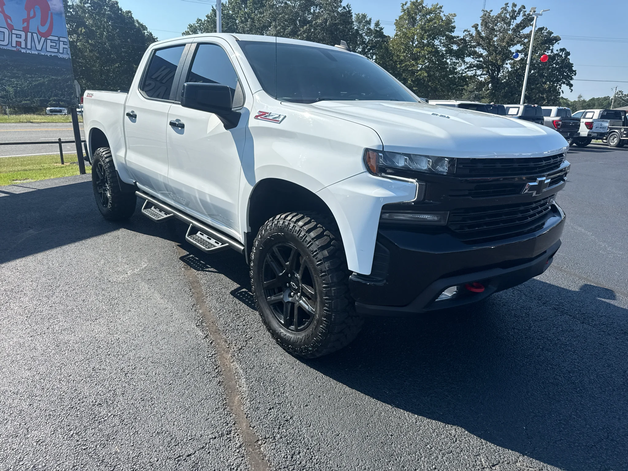 Used 2021 Summit White Chevrolet LT Trail Boss image 3