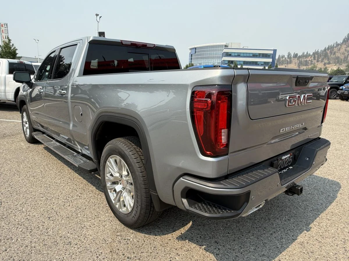 Used 2025 Silver GMC Denali image 4
