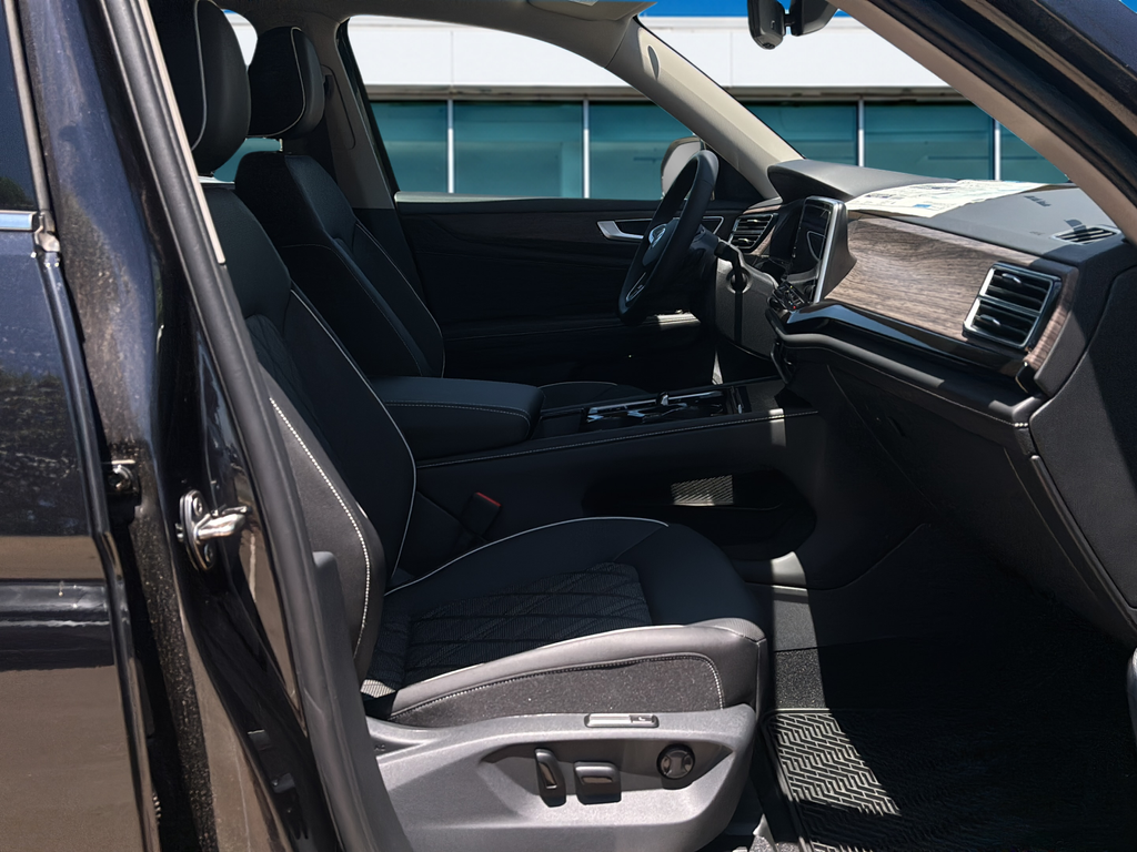2026 Volkswagen Atlas SEL Premium R-Line - Photo 11