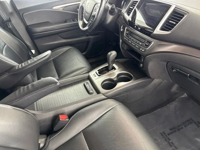 Used 2018 White Honda EX-L image 25