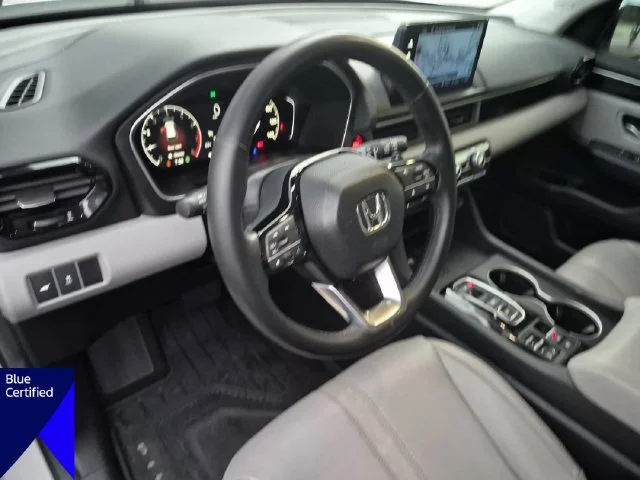 Used 2024  Honda Touring image 16