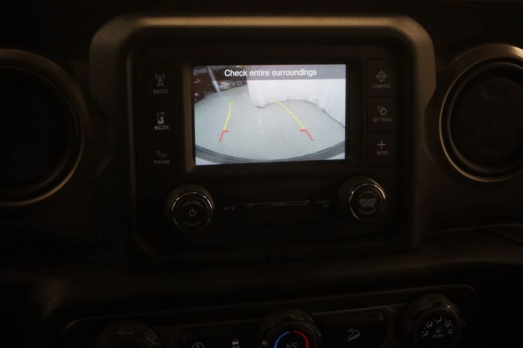 Used 2019 Gray Jeep Sport S image 34